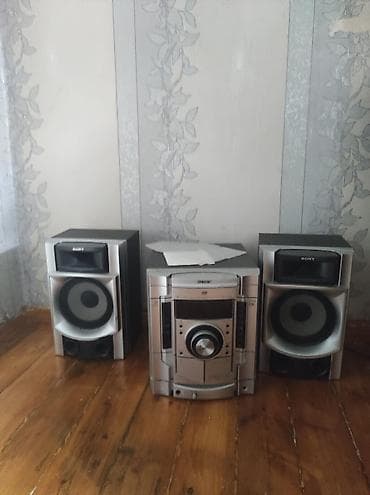Sony mini audio sistem – 3 hissəli stereo dəst - Mərkəzi blok: CD/DVD