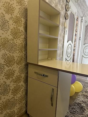 Dırnaq masası tezedir – açıq krem rəngdə, MDF/LDSP materialdan — 4