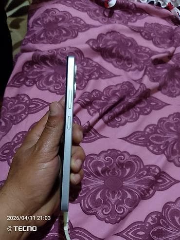 mobil telfonlar: Smartfon - Ekran: Tam ekran, ön kameraya görə damcı formalı çıxıntı — 3