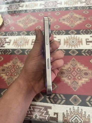 micro usb kabel: IPhone 16 Pro, 256 GB, Natural Titanium, Face ID — 5