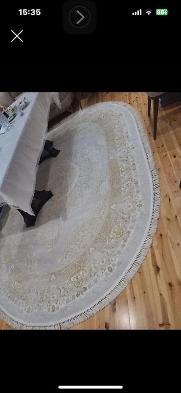 Oval xalça – krem/bej tonlarında klassik naxışlı - Forma: oval - Rəng