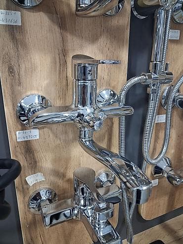 Vanna otağı üçün divara quraşdırılan qarışdırıcı kran - Material