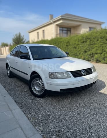 Volkswagen Passat: 1.8 l | 1997 il Sedan