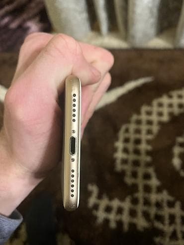 Аудиотехника: IPhone 8, Золотой, Беспроводная зарядка — 5