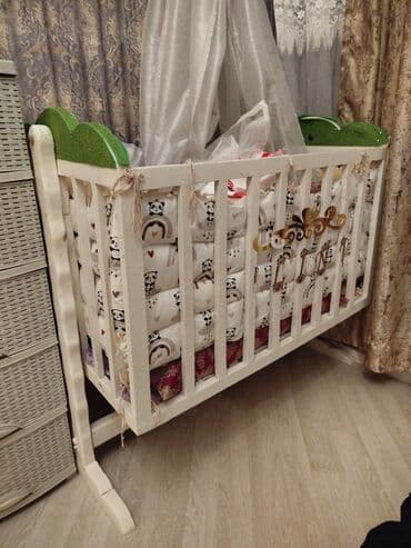 xoş gəldin oğlum: Oğlan və qız üçün, Dördbucaq, Beşik, Dəst ilə, Yellənmə mexanizm ilə — 2