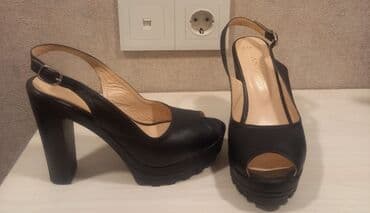 Ölçü: 37, rəng - Qara, İşlənmiş