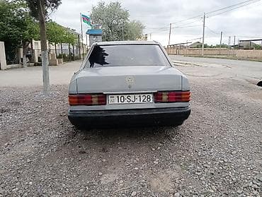 toyota corolla dizel: Mercedes-Benz 190 (W201) sedan sənədlər qaydasında.mator karopqa — 4
