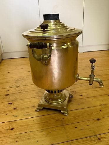 mis samovarlar: Antik mis samovar – kömür/odunla işləyən, klassik “tula tipli” . 9 — 4