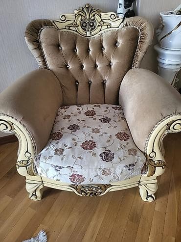 taxta mebel: İşlənmiş, Klassik divan, Divan, Bazasız, Açılmayan — 3