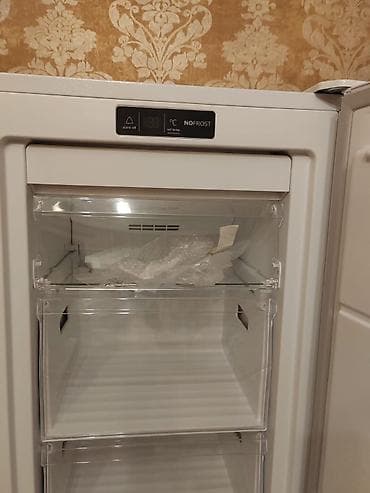 Gorenje dik dayanan dondurucu - Rəng: ağ, minimalist düz qapı dizaynı — 4