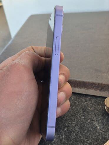 Lincoln: IPhone 12, Face ID — 4