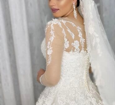 yaşıl qadın ətəkləri: 150-200-300 Gelinlikleri bağlandığımız üçün satırıq. Türkiye — 8