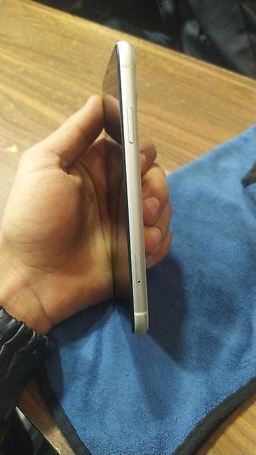 i̇phone 13 pro max: IPhone 11, 64 GB, Ağ, Face ID — 3