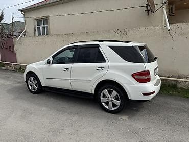 mersedes kapot: Mercedes-Benz M-Class: 3.5 l | 2008 il Ofrouder/SUV — 4