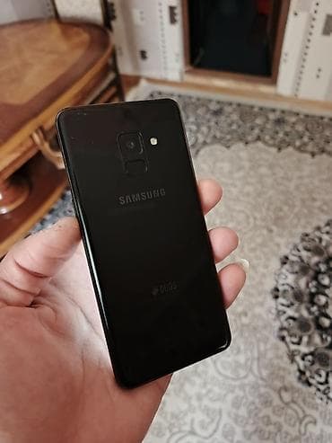 Samsung Galaxy A8 2018, 64 GB, rəng - Qara, Barmaq izi