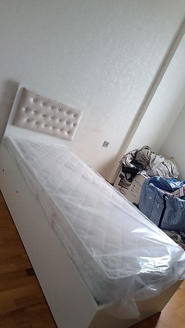 paltar qardirobu: Yeni, Təknəfərlik çarpayı, Bazalı, Matras ilə, Siyirməsiz, Rusiya — 2