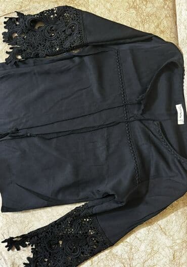 Çimərlik geyimləri: Qara bluz – ölçü S - Model: Uzunqol, yaxası iplə bağlanan/tasselli - — 4