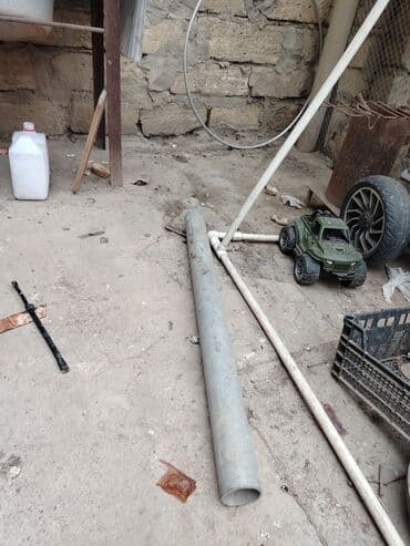 Divar kağızları, oboy: Su üçün Metal Sənayə trubası — 1