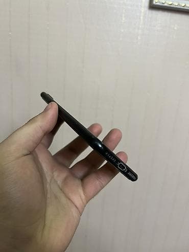 mini 6 ipad: IPhone SE 2020, 128 GB, Qara, Simsiz şarj — 2