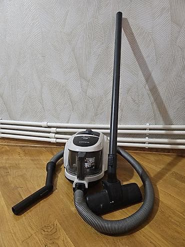 çanta: Samsung tozsoran – Air Track, 1600W - Güc: 1600W (üzərində “Air Track — 6
