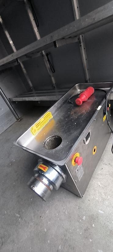 Tecili satilir yenisi 4500 du Sənaye tipli ətçəkən maşın xaladenikli — 3