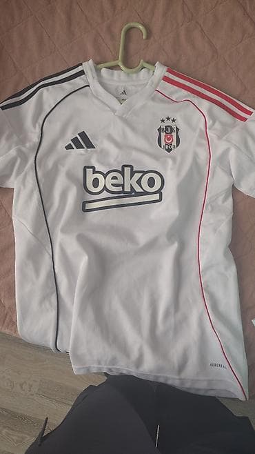 adıdas: Beşiktaş JK futbol forması – adidas - Rəng: ağ, qara və qırmızı — 1