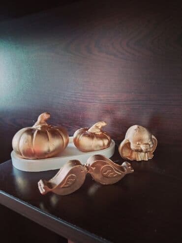 qara suvaq yoxsa agdag: Fiqur, Gips, rəng - Ağ — 14