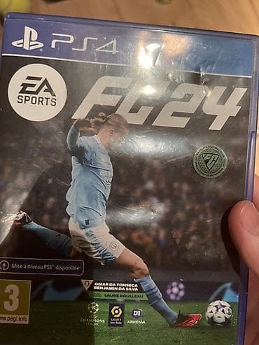 EA Sports FC 24 – PS4 disk versiyası Məzmun və xüsusiyyətlər: - Rəsmi — 1