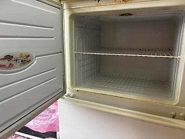 İkiqapılı soyuducu - Üst hissə: ayrıca dondurucu kamerası, tel rəf. - — 2