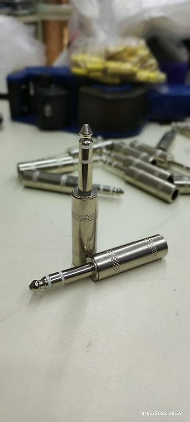 Palis Rast musiqi alətləri mağazası. Əhmədli, İnşaatçılar və — 1