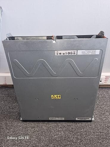virtual reality: IBM System Storage DS3400 professional server storage sistemi satılır — 2