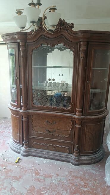 saxlama qablari: Распашной, 3 двери Прямой шкаф, Буфет — 7