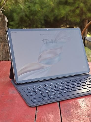 adapt: Honor Pad X9a + Klaviatura-Keys (Səliqəli və Təmiz) ​Planşet təxminən — 1