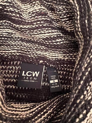 de facto sweatshirt: Sviter S razmer — 2