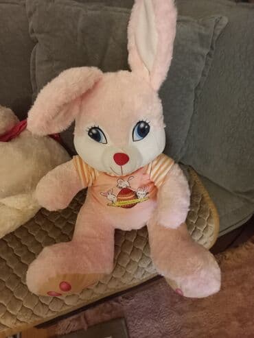 Xalçalar: Məhsul: Yumşaq oyuncaqlar dəsti Təsvir: - 1 ədəd böyük dovşan plyuş — 3