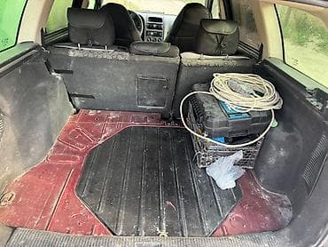 Opel: Opel Astra Caravan (Universal), qırmızı gövdə yalnız kredetlə — 2