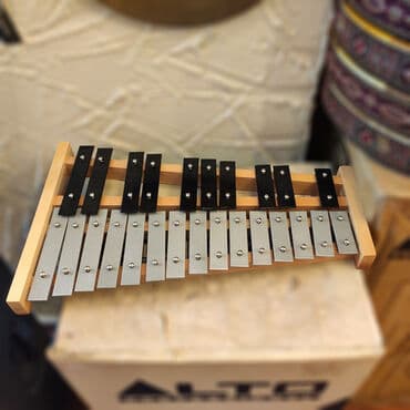 bongo: Metalofon Ünvan:Nizami 42 (Daxili işlər nazirliyin arxası) İş — 1