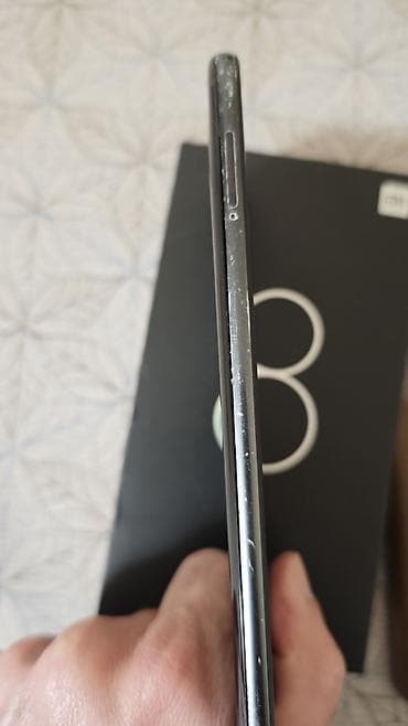 mi 8 ikinci el: Xiaomi Mi 8, 128 GB, rəng - Qara, 
 Qırıq — 5