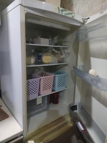 soyuducu bine: 2 qapılı Indesit Soyuducu Satılır, rəng - Ağ — 3