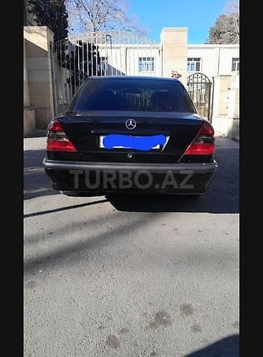 cihazlar paneli: Mercedes-Benz C-Sinfi (W202) sedan - Kuzov: sedan, qara rəng - — 8