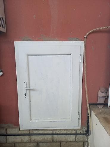 Yeni Ramana 90 nomreli mektebin yani zirzemi qapisi ela veziyyetde — 1