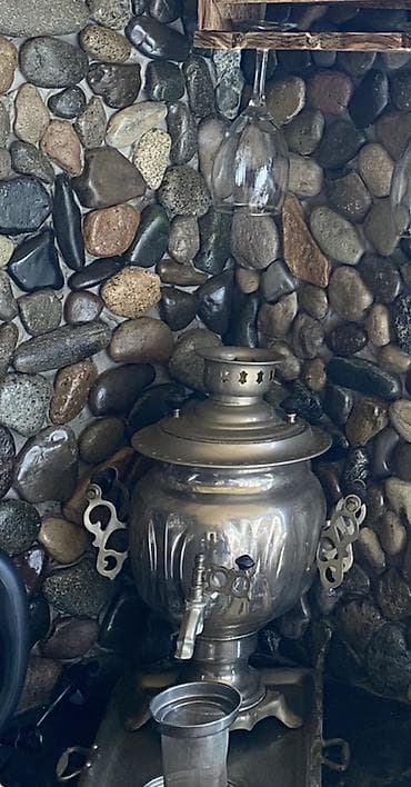 samovar qiymetleri: Samovar 3 litirlikdi hec isdenmiyibdi cox qedimidi qalinlardadi — 1