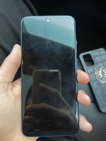 телефон fly nimbus 9: Redmi smartfon Xüsusiyyətlər: - Arxa çoxmodullu kamera bloku: əsas — 2