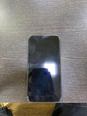 apple iphone 3g: IPhone 11, Qara, Qırıq — 2