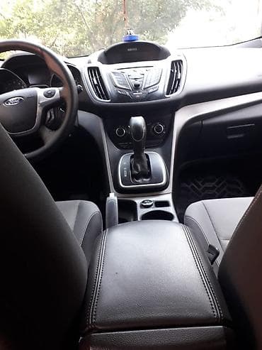 kia satış mərkəzi: Ford Escape: 1.6 l | 2013 il 302800 km Ofrouder/SUV — 9