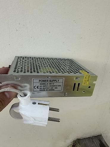 Elektronika: • 3 ədəd Hikvision rəngli kamera • DVR Hikvision • HDD WD 10PURX — 5