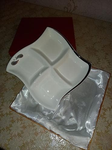 1) Türkiyənin dördbölməli porselen çərəz qabı. Yüksək keyfiyyətli