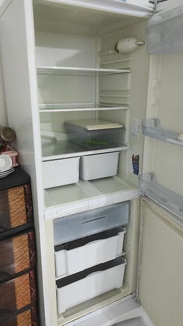 qapi zvanoku: Indesit iki qapılı soyuducu - Aşağıda dondurucu bölmə, yuxarıda — 1
