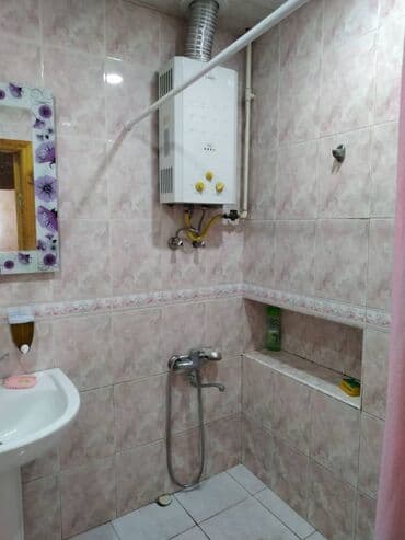 kirayə ev ayliq: Nərimanov metrosunun yaxınlığında Təfəkkür universitetine yaxın 5 — 2