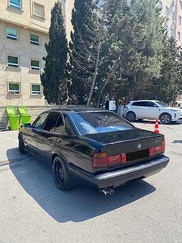 bmw 525 d: BMW 525: 2.5 l | 1994 il Sedan — 3